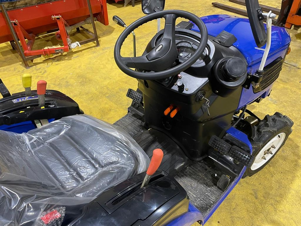 Минитрактор Казак Kubota T244-A6