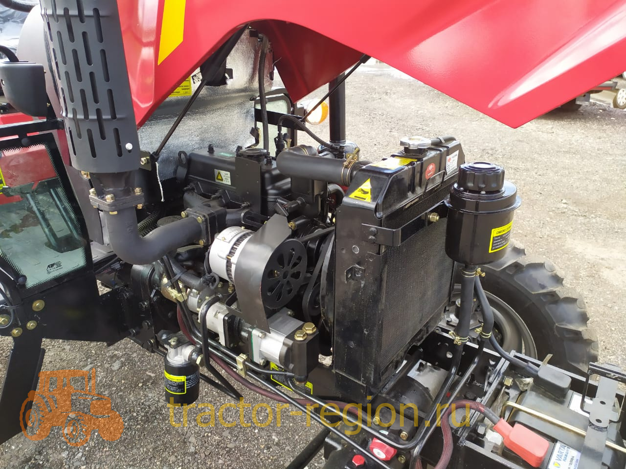 Трактор Dongfeng 244 G2