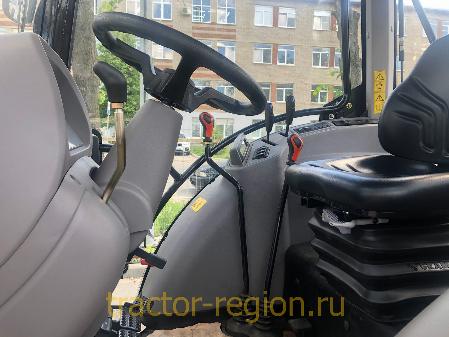 Трактор Lovol TB 604