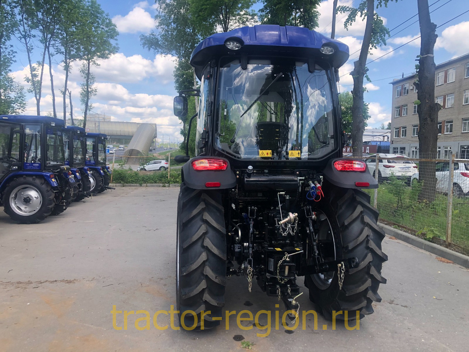 Трактор Lovol TB 604