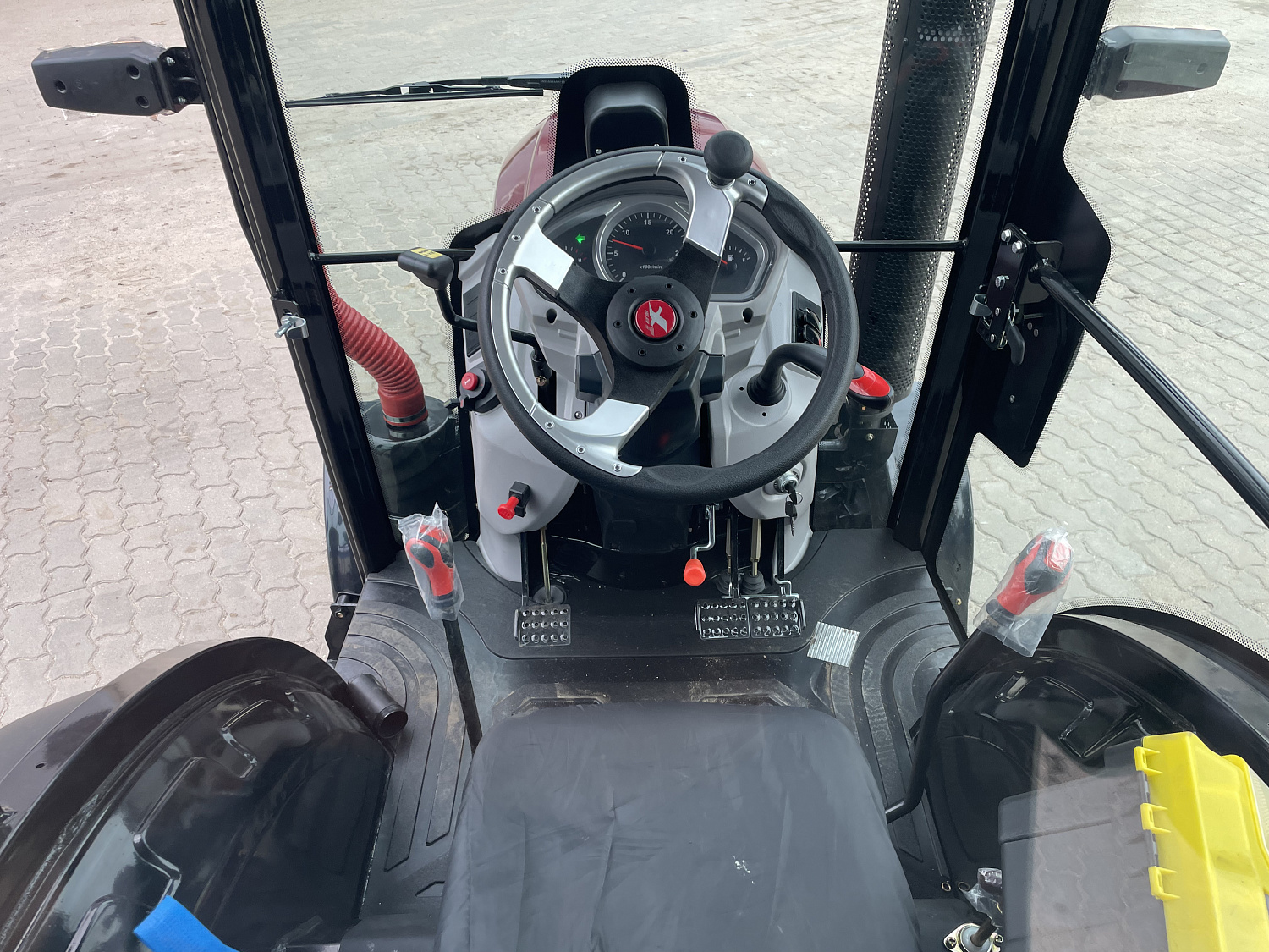 Минитрактор Xingtai / Синтай-304 с кабиной