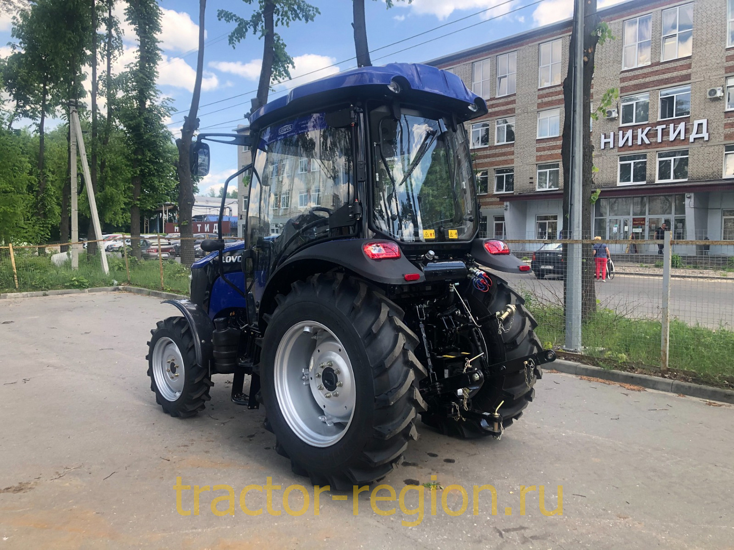 Трактор Lovol TB 604